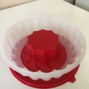 Tupperware - Red Jelly Ring